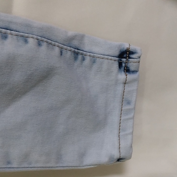 VIP Jeans - Picture 4 of 4